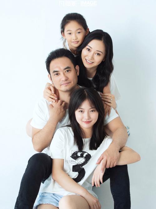 幸福家庭合影